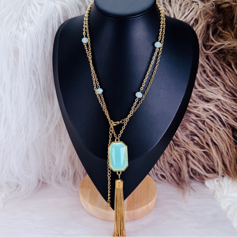Goldtone, fringe pendant, long costume necklace - Picture 3 of 13